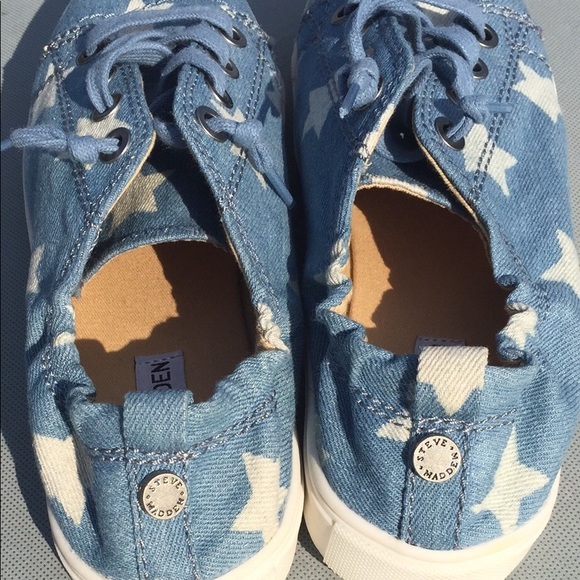 Steve Madden Sneakers - Picture 4 of 7